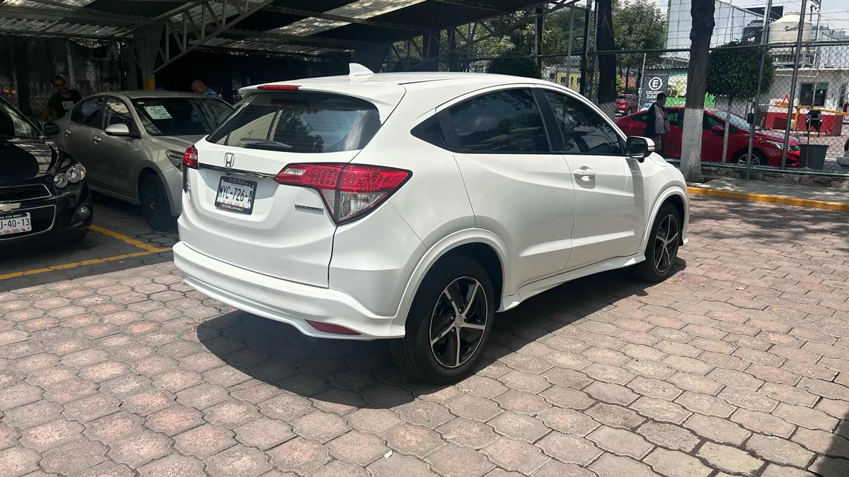 Honda HR-V 1.8 Touring Cvt 2020
